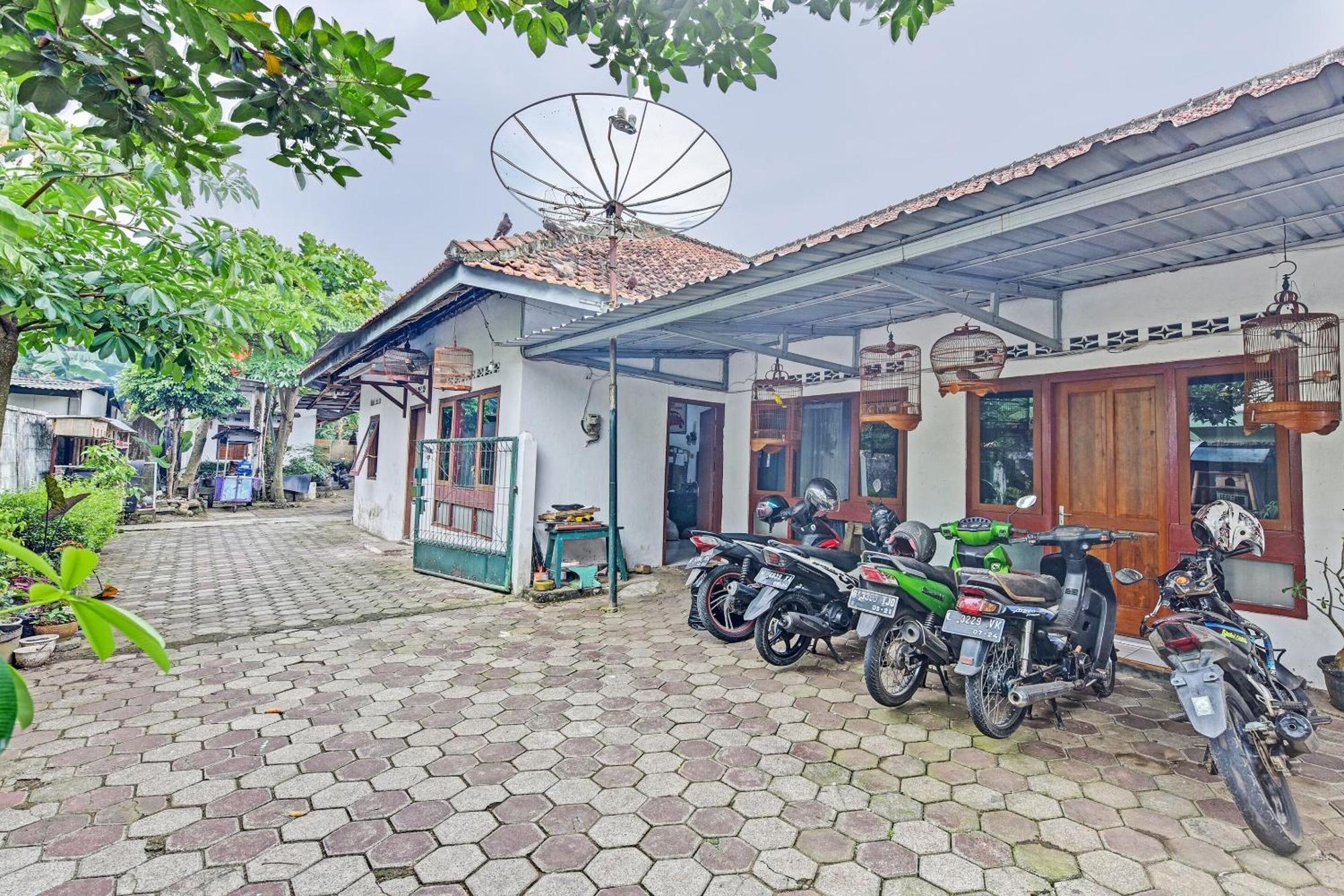 Spot On 91372 Wisma Bulin Purwokerto Eksteriør bilde