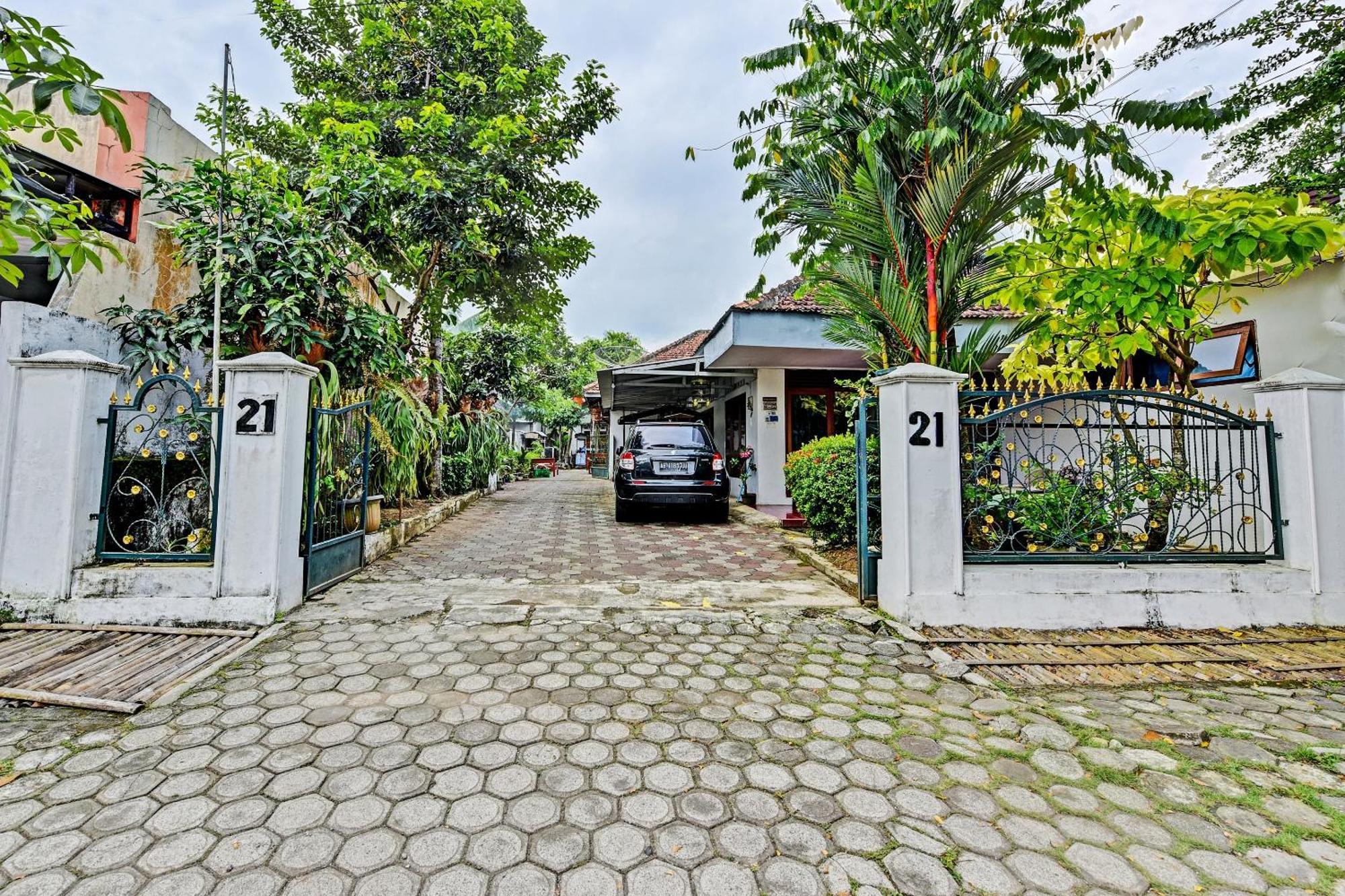 Spot On 91372 Wisma Bulin Purwokerto Eksteriør bilde