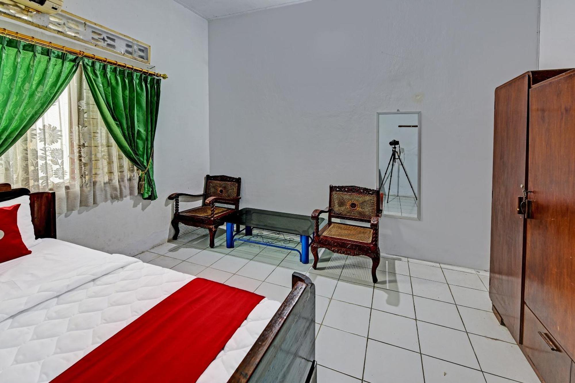 Spot On 91372 Wisma Bulin Purwokerto Eksteriør bilde